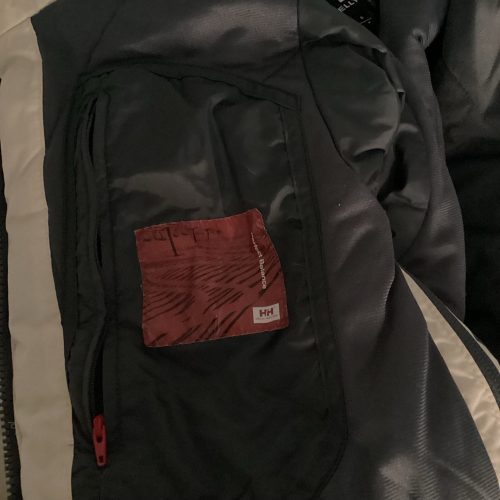 Helly Hansen Ski Jacket - Picture 5 of 6